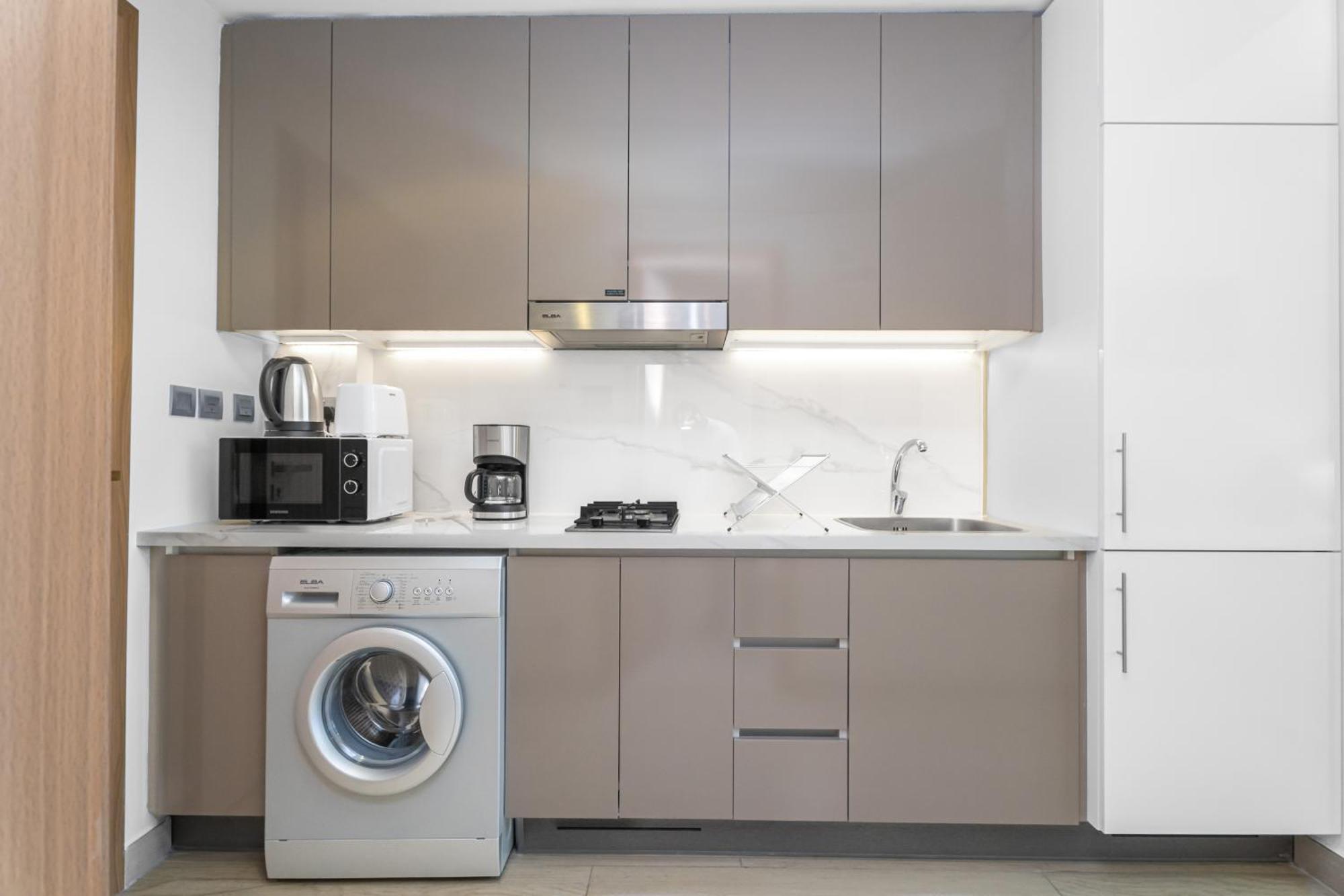Escape24 Stylish Studio Azizi Riviera 8 Meydan One ดูไบ ภายนอก รูปภาพ