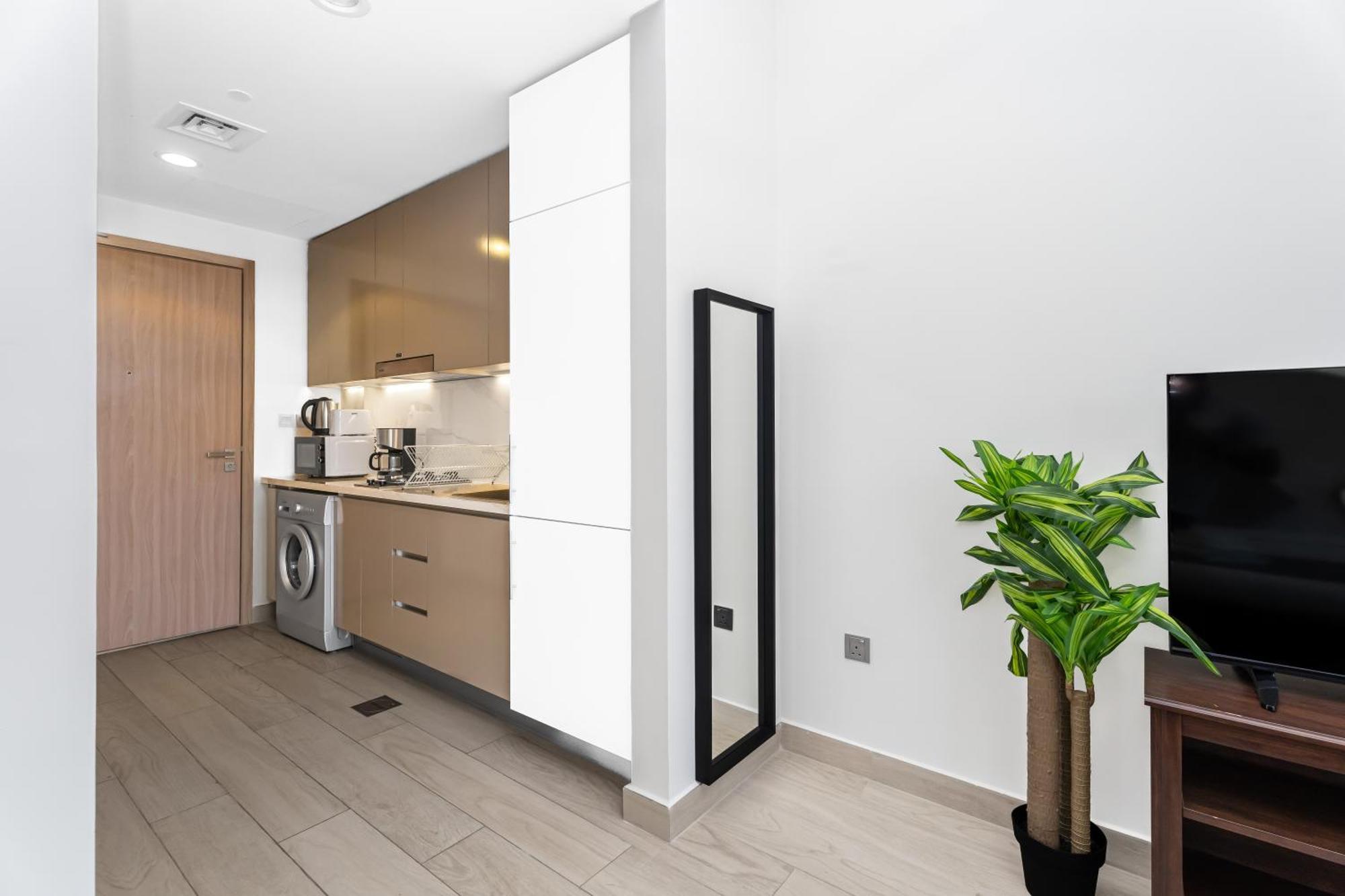 Escape24 Stylish Studio Azizi Riviera 8 Meydan One ดูไบ ภายนอก รูปภาพ
