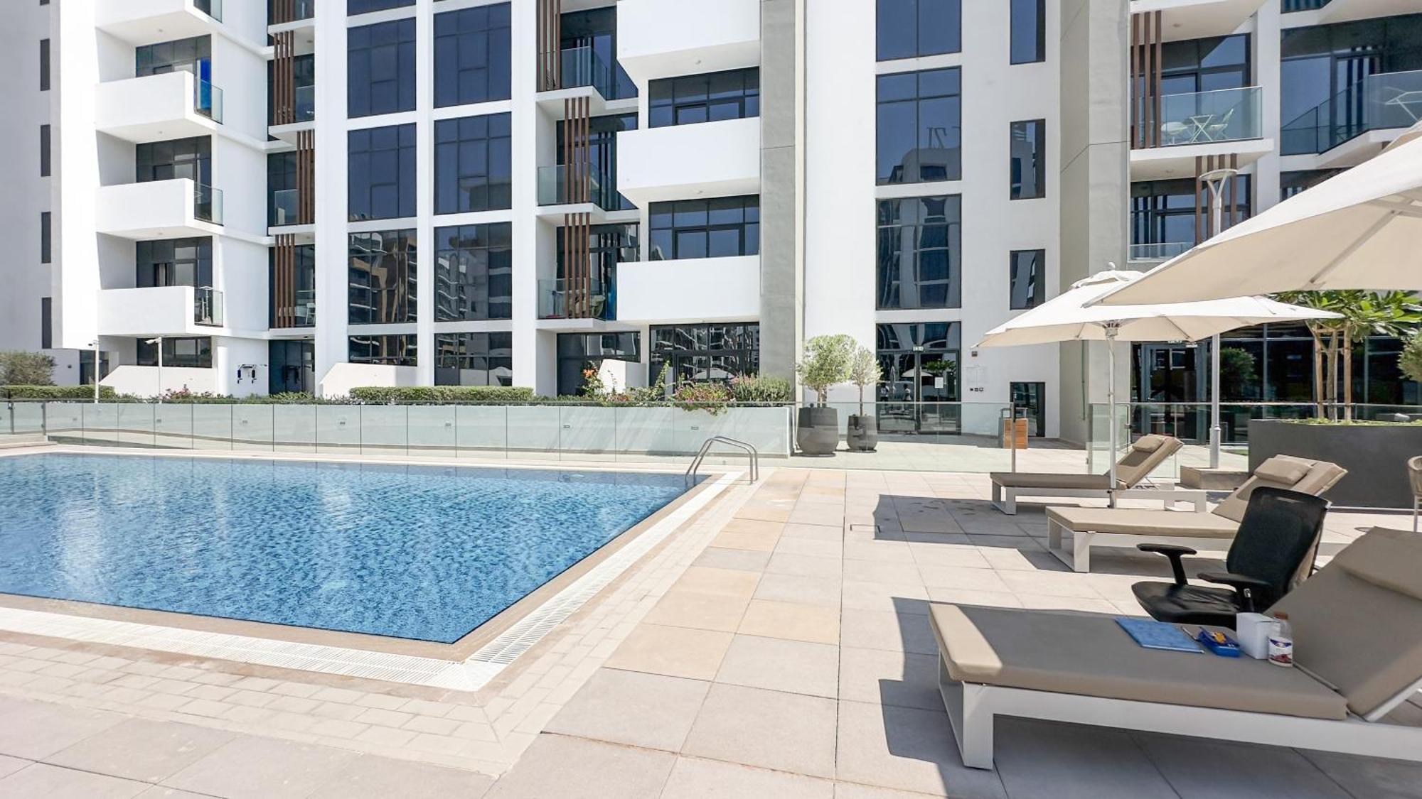 Escape24 Stylish Studio Azizi Riviera 8 Meydan One ดูไบ ภายนอก รูปภาพ